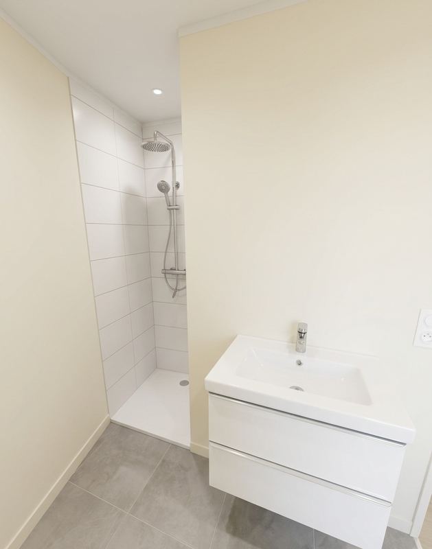 Coin douche et meuble vasque — Logement 3 — T2 35 m²